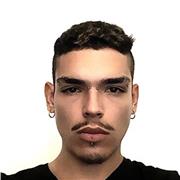 Soy una persona muy atenta y responsable, proactiva, con din de gentes, desde pequeño he sido un estudiante ejemplar en la asignatura de ingles, gracias a las clases, películas, musica y cultura del internet he llegado al punto de ser bilingüe. Me gustarí